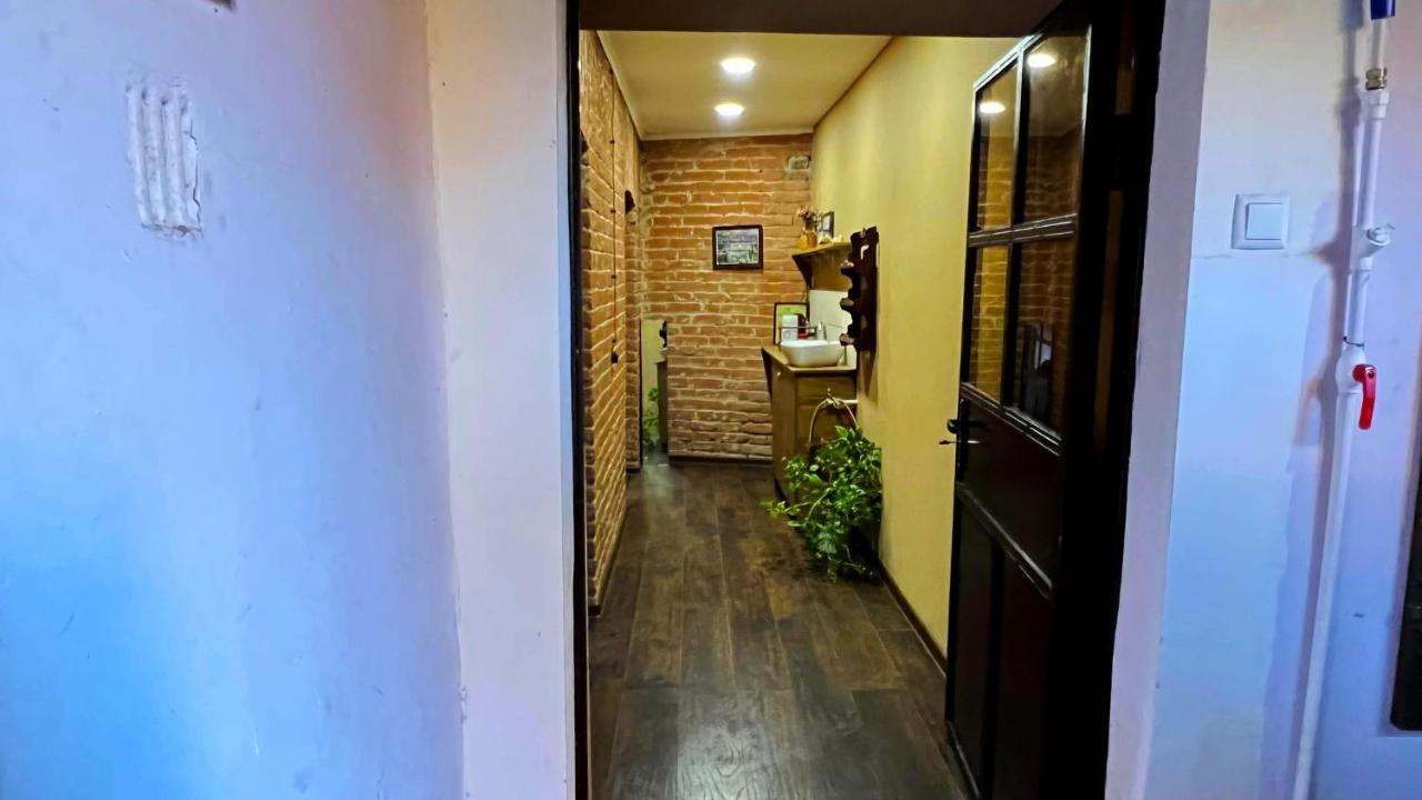 Hostel Pirosmani Тбилиси Екстериор снимка